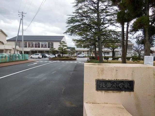 北栄町立北条小学校まで750m