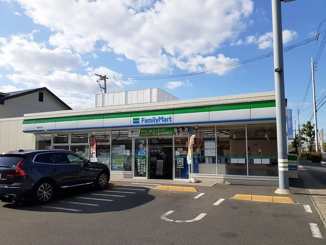 ファミリーマート岡山岡南店まで350m