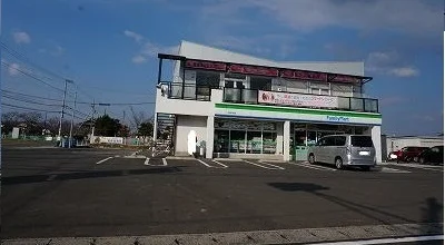 ファミリーマート様まで1200m