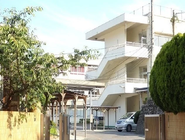 伴小学校まで850m