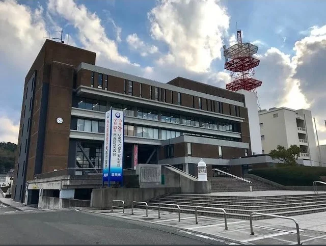 浜田市役所まで2500m