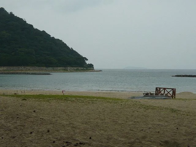 菊ヶ浜海岸まで2100m