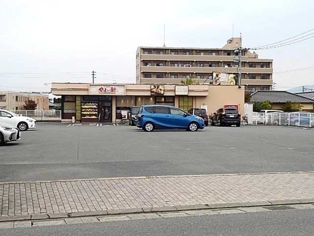 やよい軒久留米合川店まで110m