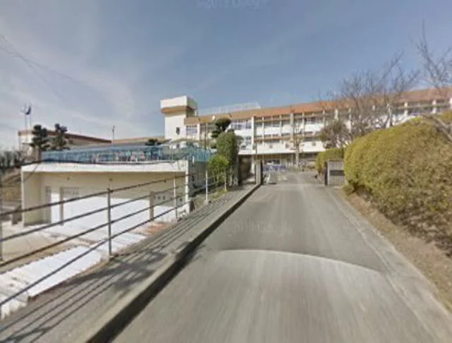 須恵町立須恵第二小学校まで900m