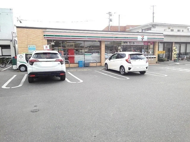 セブンイレブン　久留米田主丸店まで500m