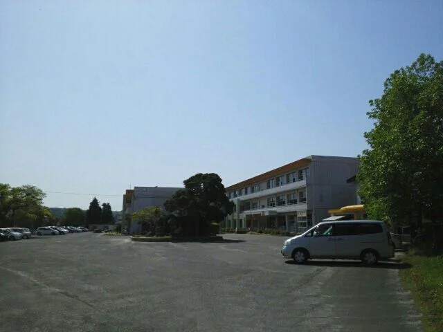 国東小学校まで380m