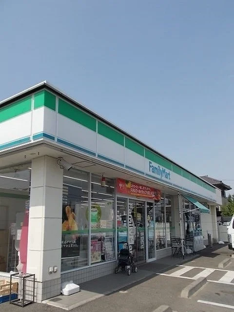 ファミリーマート青梅今寺店まで600m