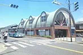 逗子・葉山駅まで110m