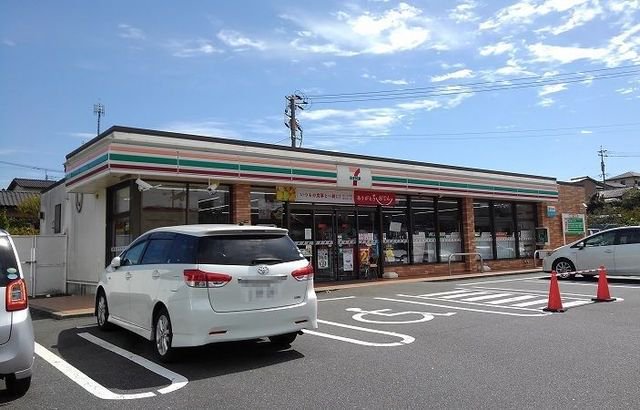 セブンイレブン小倉篠崎２丁目店まで1200m