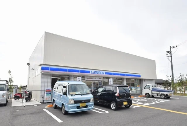 ローソン石丸二丁目店まで120m