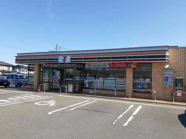 セブンイレブン鶴岡美原町店まで500m