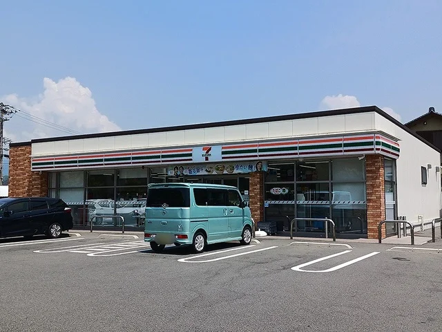セブンイレブン敦賀山泉店まで521m