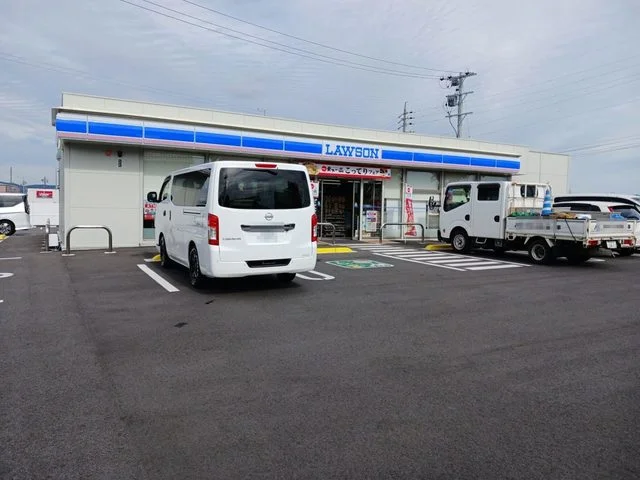 ローソン岐阜北島4丁目店まで180m