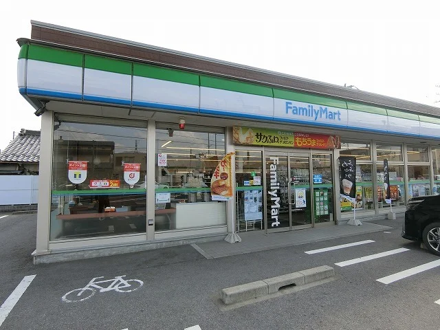 ファミリーマート垂井宮代店まで300m