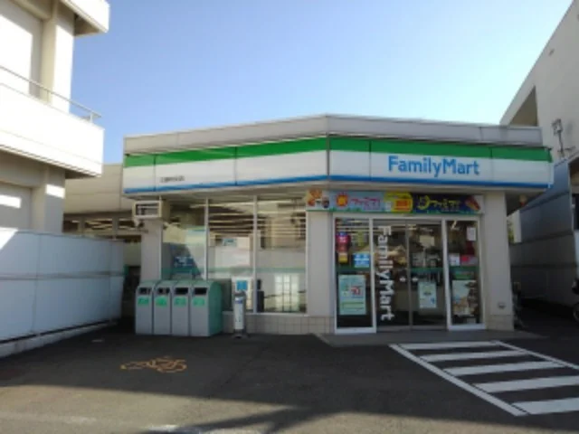 ファミリーマート三島中央店様まで110m
