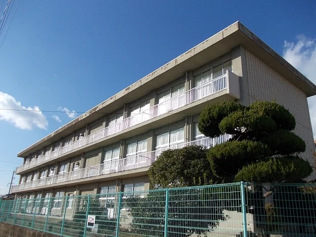 駅家西小学校まで850m