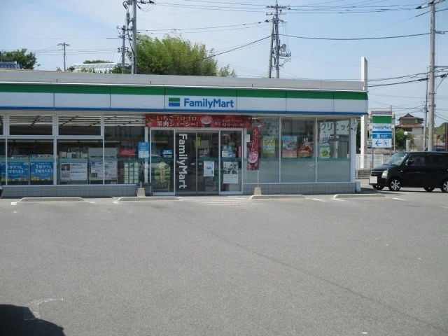 ファミリーマート宇部沖宇部店まで1000m