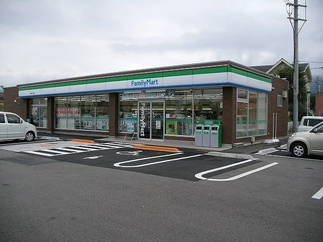 ファミリーマート上下島店様まで150m