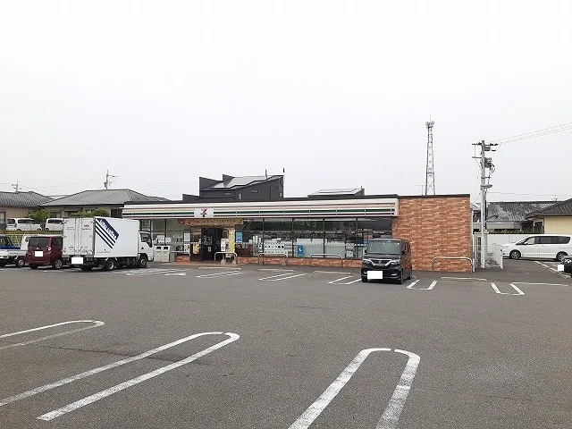 セブンイレブン都城インター店まで1000m