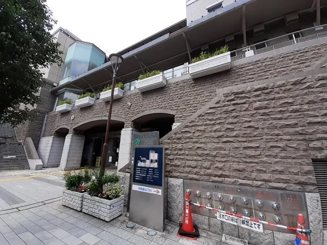 多摩区役所まで650m