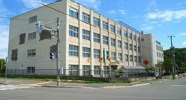 上野幌小学校まで750m