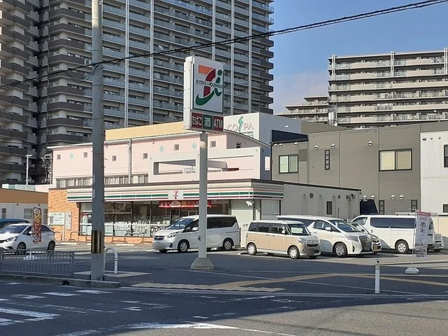 セブンイレブン堺鳳南町店まで600m