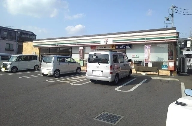 セブンイレブン町田常盤店まで750m