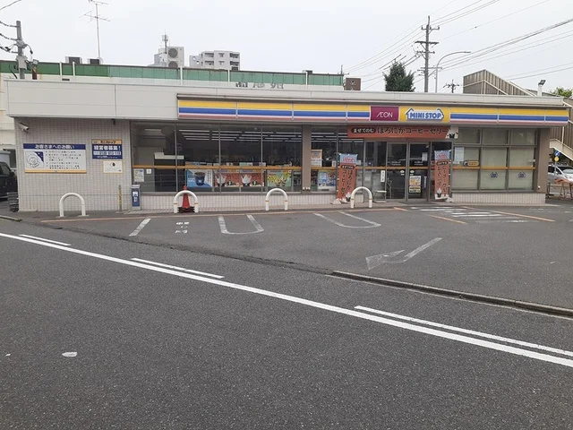 ミニストップ中村日赤前店まで110m