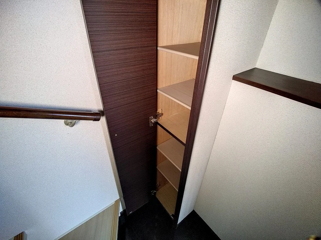 シューズボックス