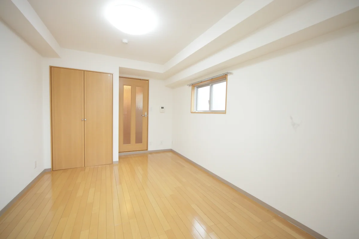 ※当該部屋には小窓はついておりません。
