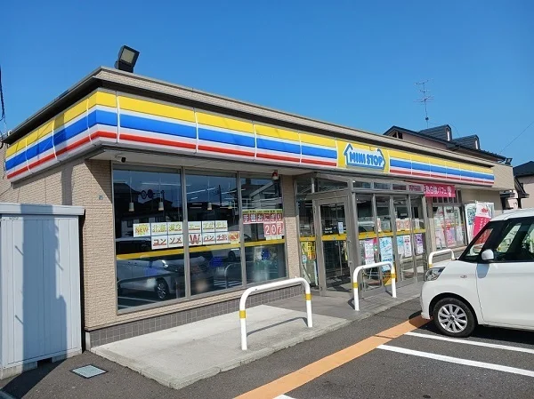 ミニストップ 売市２丁目店まで700m