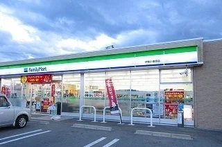 ファミリーマート伊勢小俣西店まで400m