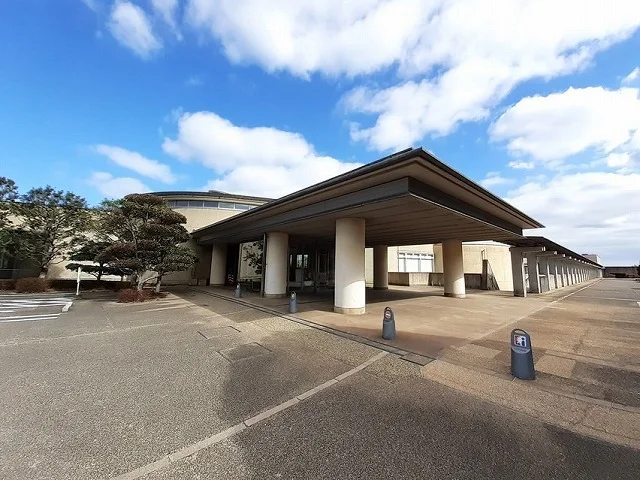 大分市美術館まで550m
