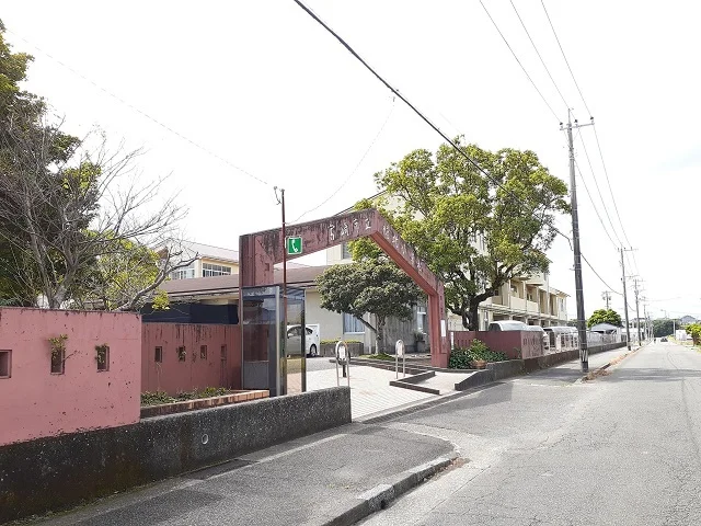 宮崎市立億小学校まで500m