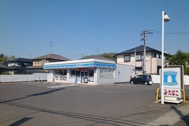 ローソン松ヶ丘店まで750m