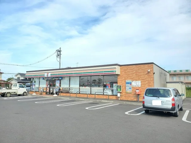 セブンイレブン角田桜店まで350m