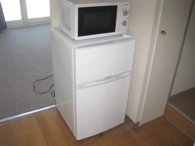２ドア冷蔵庫・レンジ（一部家電のないお部屋がございます）