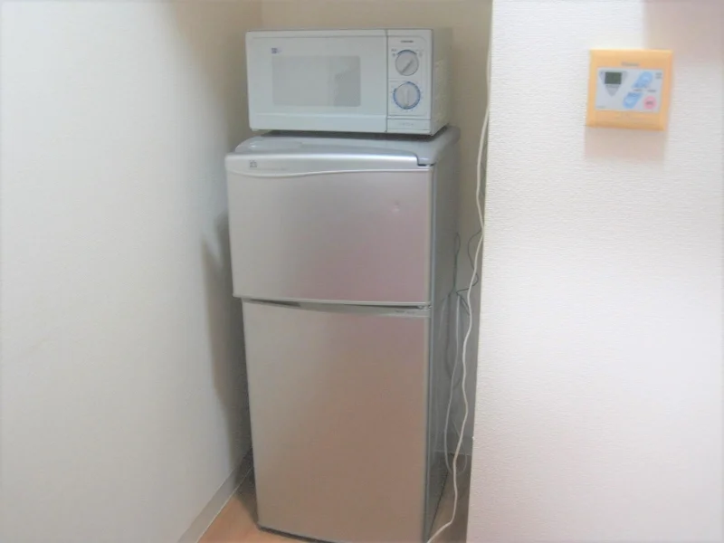 ２ドア冷蔵庫・レンジ（一部家電のないお部屋がございます）