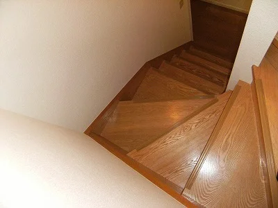 中階段