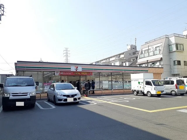 セブン　さいたま文蔵3丁目店まで600m