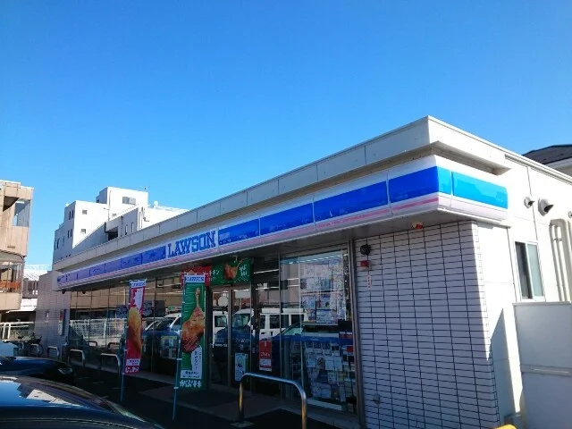 ローソン片岡町一丁目店まで350m