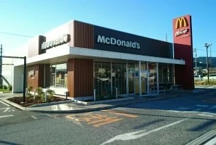 マクドナルドまで800m