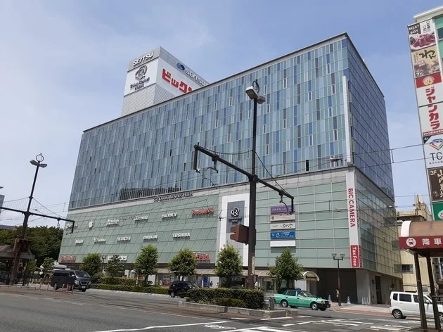 ビックカメラ岡山駅前店まで2000m