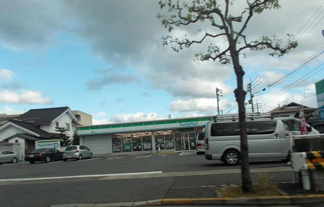 ファミリーマート松島店さんまで130m