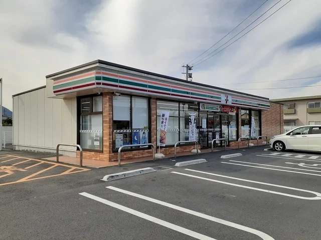 セブンイレブン 宇佐閤店まで450m