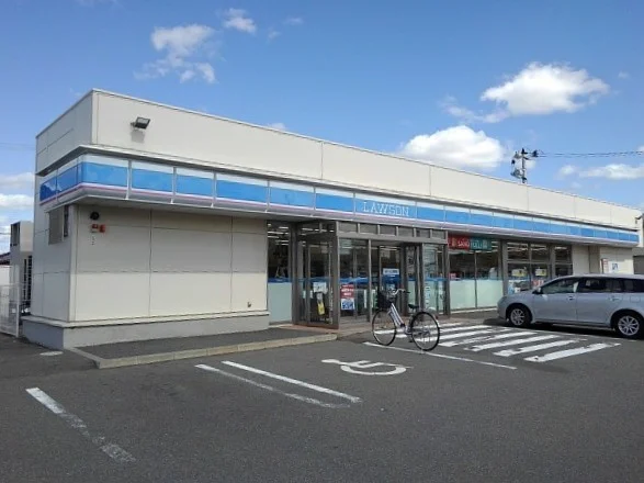 ローソン酒田東泉三丁目店まで600m