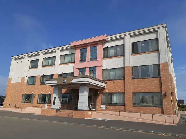 むかわ町役場まで294m