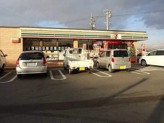 セブンイレブン 西尾法光寺町店まで1700m
