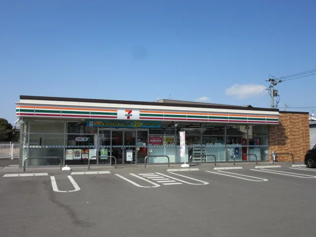 セブンイレブン宇土駅前店まで500m