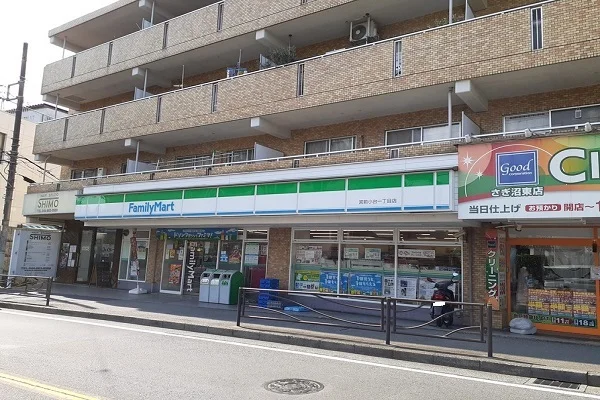 ファミリーマート宮前小台一丁目まで190m